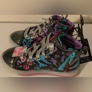 Little Girls Colorful High-Top Sneakers with Glitter Accents